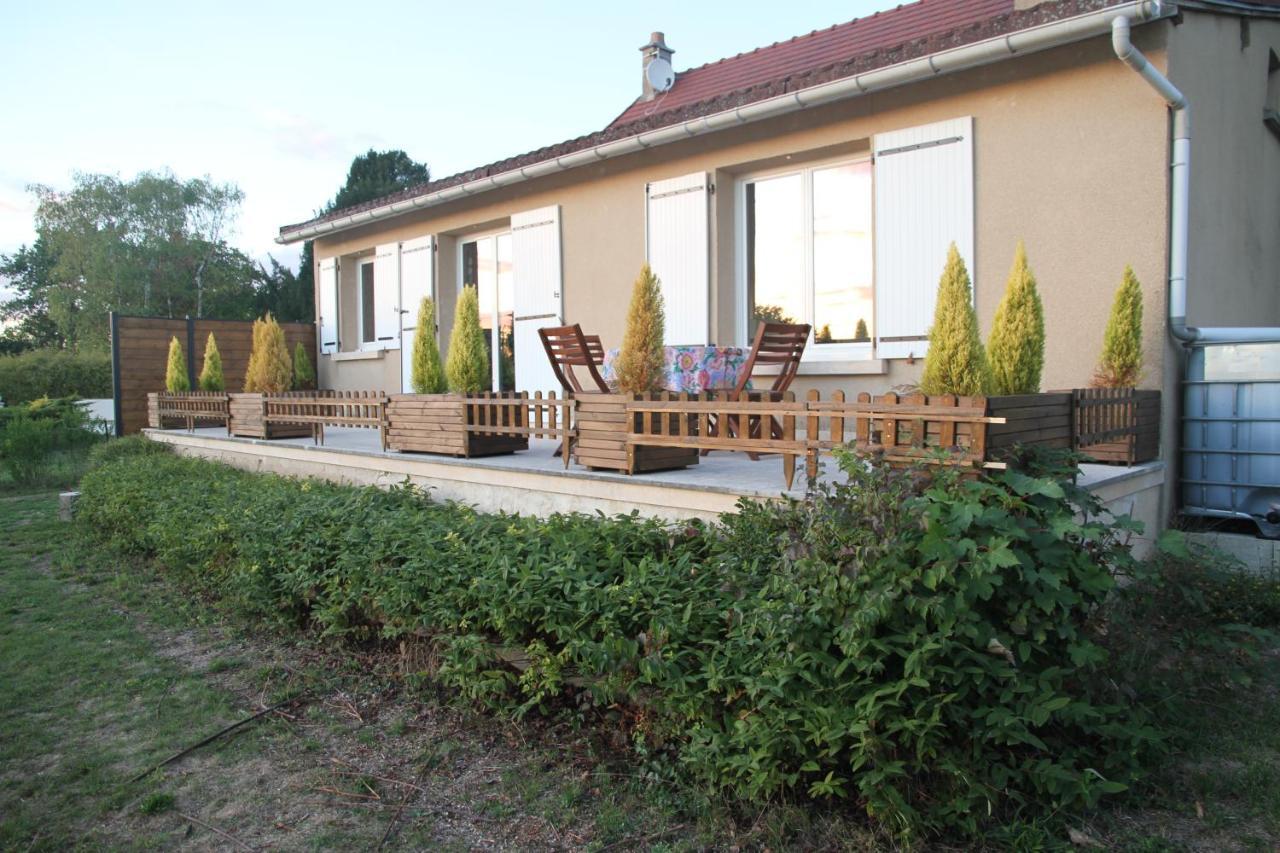 La Maison Et Son Jardin Sur Le Canal De Bourgogne Ravieres ภายนอก รูปภาพ