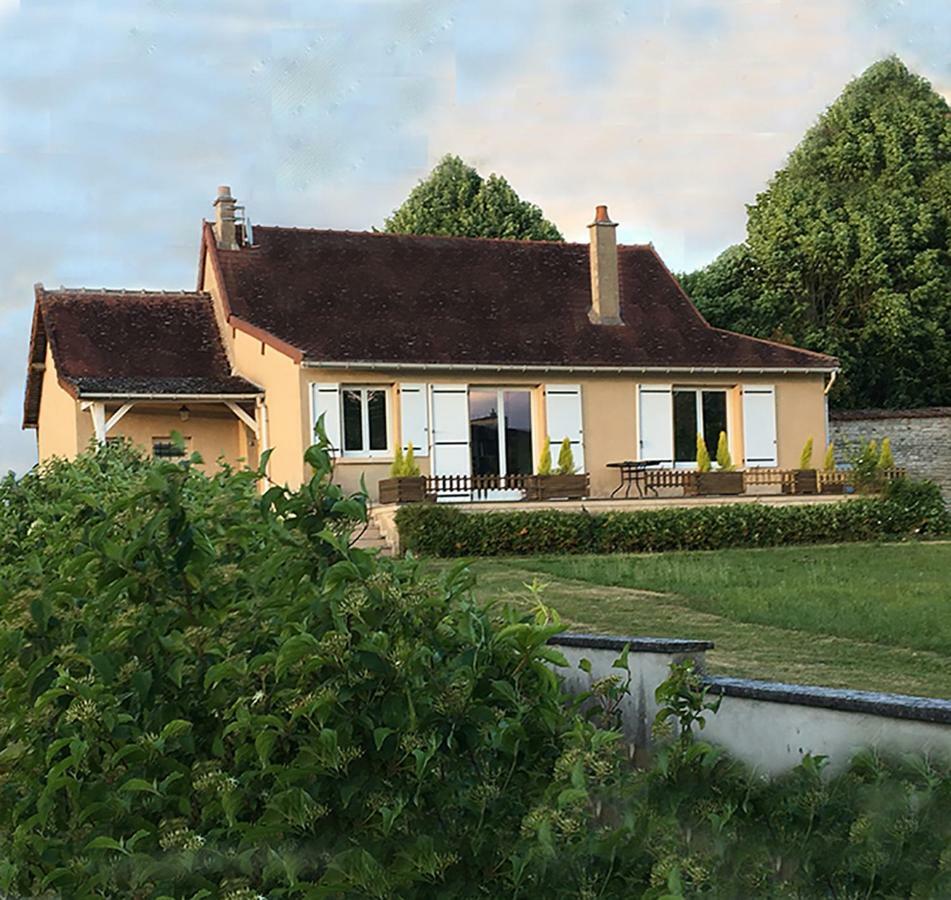 La Maison Et Son Jardin Sur Le Canal De Bourgogne Ravieres ภายนอก รูปภาพ